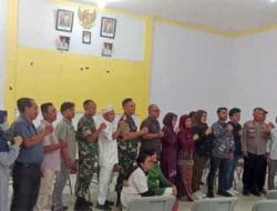 Rapat Evaluasi Bersama Distributor Pupuk Digelar di Aula Camat Air Putih