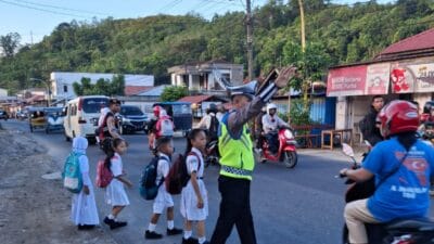 Polres Tapteng Tempatkan Personel di Titik Rawan Lalu Lintas pada Jam Sibuk Pagi
