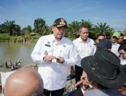 Gubsu Bobby Nasution Tinjau Tanggul Jebol di Sei Dalu-Dalu