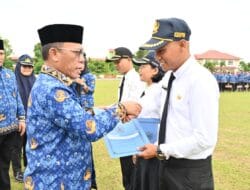 Bupati Tapteng Serahkan 386 SK PPPK Angkatan 2024
