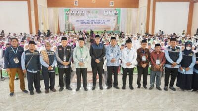 Wali Kota Medan Sambut Kepulangan Jemaah Haji Kloter 9