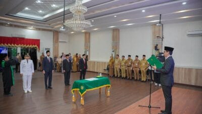 Kali Pertama, Rico Waas Lantik 4 Pejabat Administrator