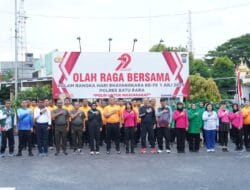 Turut Meriahkan Hari Bhayangkara, Bupati Batu Bara Ikuti Olahraga Bersama Polres