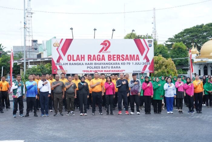 Turut Meriahkan Hari Bhayangkara, Bupati Batu Bara Ikuti Olahraga Bersama Polres