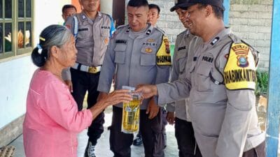 Polsek Pandan Hadirkan Senyum di Tapteng Melalui Bakti Sosial Presisi Polri