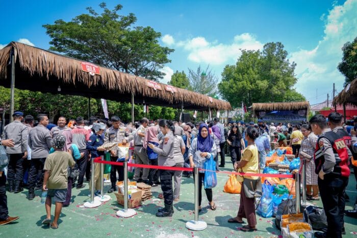Polda Sumut Gelar Pasar Murah dan Sajikan Kuliner Gratis untuk Warga