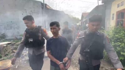 Polrestabes Medan GSN di Jalan Klambir V, Bandar Sabu Dibekuk dan Barak Beranjau Kawat Duri Dibakar