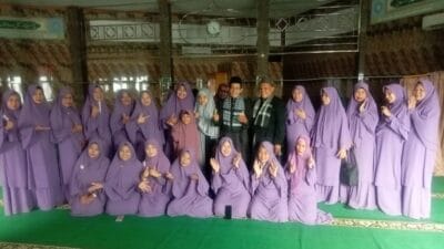 Perwiridan Jumat Kaum Ibu Masjid Taufiq Polonia Tingkatkan Imtak di Tahun Baru Islam 1447 H