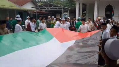 Masyarakat Labusel Gelar Aksi Solidaritas Peduli Gaza Palestina