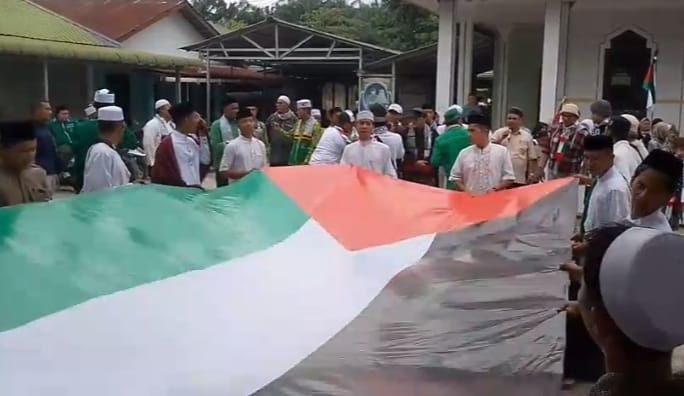 Masyarakat Labusel Gelar Aksi Solidaritas Peduli Gaza Palestina