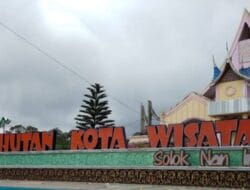 THKW Arosuka Menguap Lagi Dalam WAG ‘Ganti Pejabat Nan Rusak’