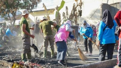 Rico Waas Pimpin Gotong Royong Sekaligus Serap Aspirasi Warga Medan Denai