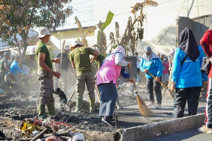Rico Waas Pimpin Gotong Royong Sekaligus Serap Aspirasi Warga Medan Denai
