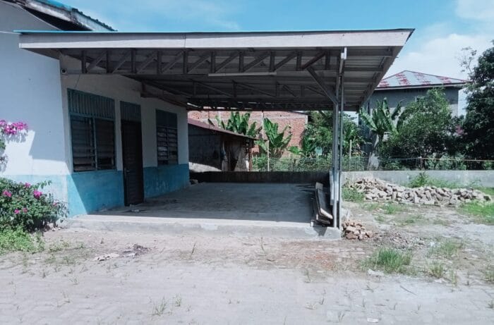 Penimbunan Lantai Polindes Desa Jaba Tidak Gunakan Plang Diduga Proyek "Siluman"