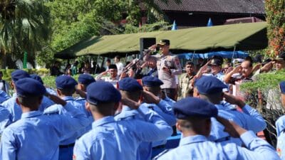 Kapolres Tapteng Hadiri Pelantikan Siswa Baru SMAN 1 Matauli Pandan