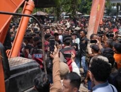 Tim Gabungan Polda Sumut, Kodam I/BB dan Pemprov Sumut Robohkan THM Marcopolo