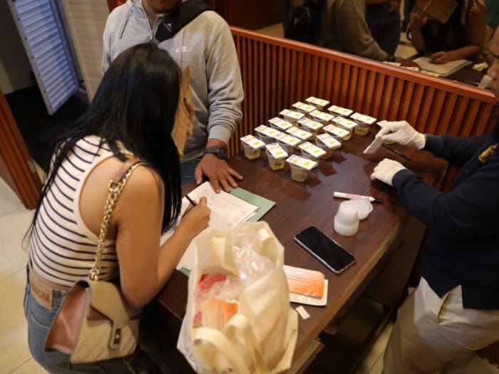 Ditresnarkoba Polda Sumut Amankan 27 Orang Positif Narkoba Dalam Penggerebekan Kafe Dukuh Indah