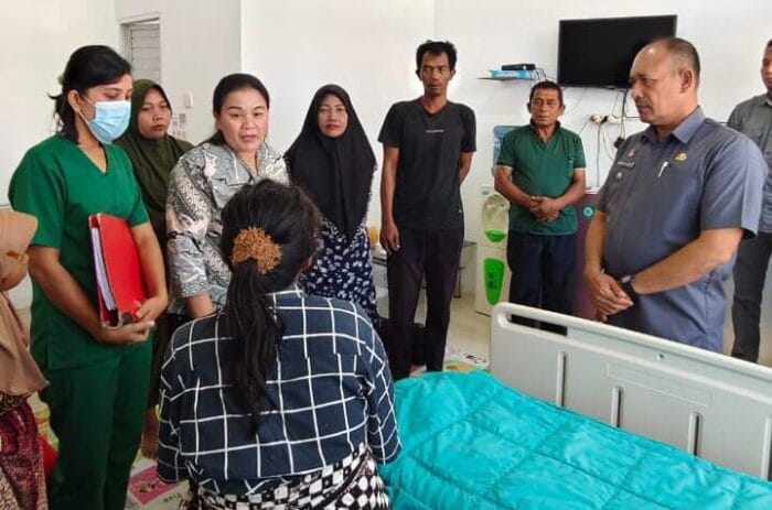 Wakil Bupati Tapteng Kunjungi Keluarga Korban Bayi Meninggal di RSUD Pandan