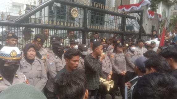 Aksi Unjuk Rasa Ricuh, Polda Sumut Amankan 39 Orang Diduga Provokator
