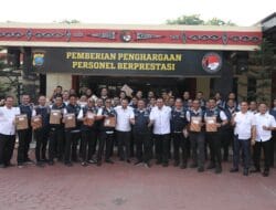 Ungkap Jaringan Internasional Hingga Pabrik Vaping Liquid Berbahaya, Personel Ditresnarkoba Diberi Penghargaan