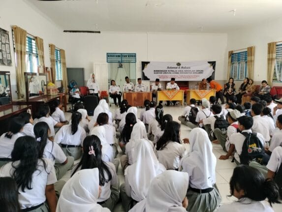 KUA Biru-Biru Gelar BRUS di SMKN 1, 85 Pelajar Antusias Ikut Kegiatan