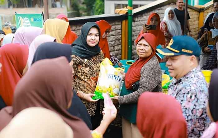 Wakil Bupati Madina Buka Gerakan Pangan Murah di Pasar Eks Bioskop Tapanuli