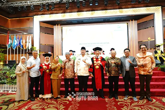 Bupati Batu Bara Hadiri Acara Wisuda Institut Kesehatan Helvetia Periode I TA 2024/2025
