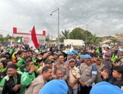 Aksi Solidaritas GODAMS di Polda Sumut Berjalan Damai
