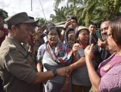 Serap Aspirasi, Bupati Tapteng Temui Warga Terdampak Perusahaan Sawit