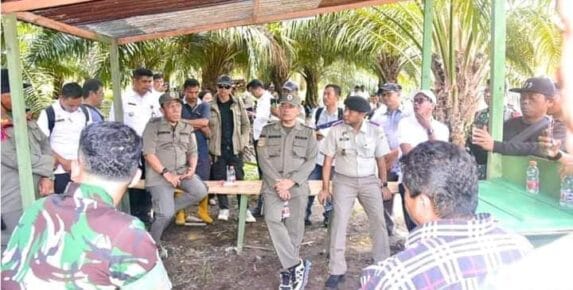 Bupati Tapteng Tinjau Lahan Lokasi Pembangunan Batalyon TP 905 TNI AD