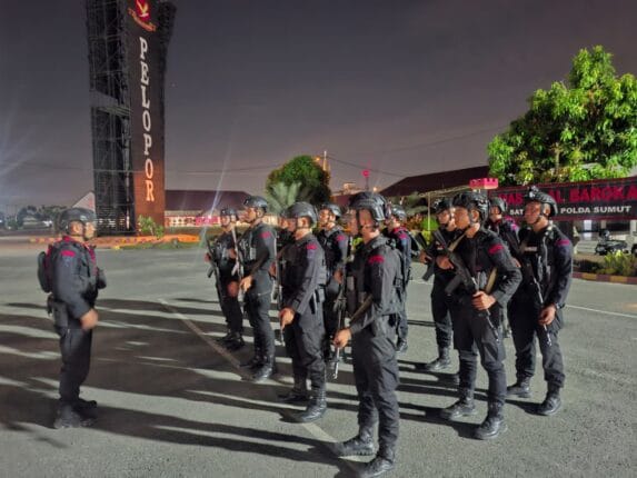Brimob Sumut Gelar Patroli Skala Besar di Medan, Warga Rasakan Aman dan Nyaman