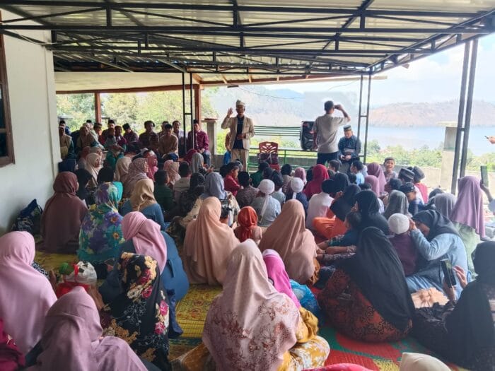 KUA Kecamatan Harian Peringati Maulid