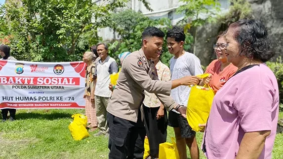 Bidhumas Polda Sumut Gelar Bakti Sosial Sambut HUT Ke-74 Humas Polri