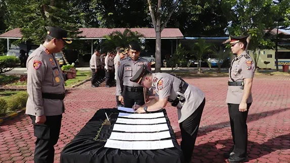 Kapolres Langkat Pimpin Sertijab Sejumlah Pejabat Utama