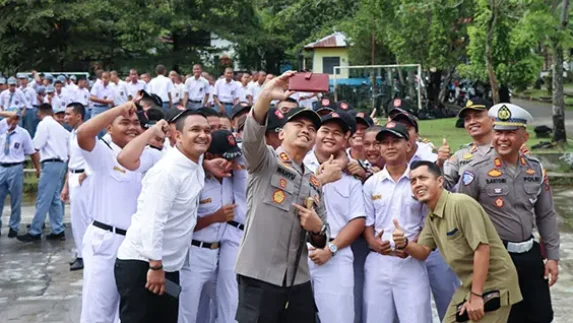 Kapolres Tapteng Imbau Pelajar SMKN 3 Sibolga Jauhi Narkoba dan Taati Hukum