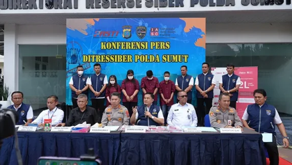 Polda Sumut dan OJK Berhasil Bongkar Sindikat Penipuan Online Ratusan Juta