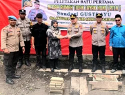Polres Solok Bersama Baznas Bedah Rumah untuk Warga Tak Mampu