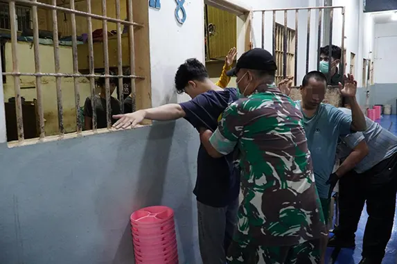 Razia Gabungan Rutan Kelas I Medan Bersama TNI-Polri