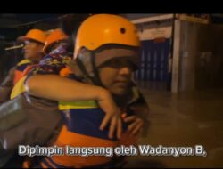 Malam Panik di Tebingtinggi: Brimob Yon B Pelopor Terobos Banjir Selamatkan Warga