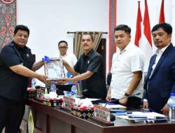 Bupati Samosir Sampaikan Nota Pengantar 4 Ranperda dan KUA-PPAS APBD 2025
