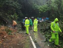 Polres Taput Intensif Tangani 27 Titik Bencana Banjir dan Longsor