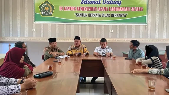 Duduk Perkara Siswa MTs di Labusel Ngaku Berhenti Sekolah Karena Utang Biaya Rekreasi