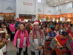 Kapolda Sumut dan Bhayangkari Hadirkan Kehangatan Natal Bagi Korban Banjir dan Longsor di Humbahas