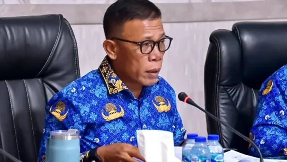 Bupati Tapteng Pimpin Rapat Luar Biasa Perumda PDAM Mual Nauli
