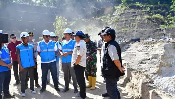 Mendagri, Gubsu dan Bupati Tapteng Tinjau PLTA Sipansihaporas