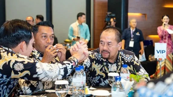Perkuat Kolaborasi Antardaerah, Bupati Baharuddin Hadiri Rakernas XVII APKASI 2026