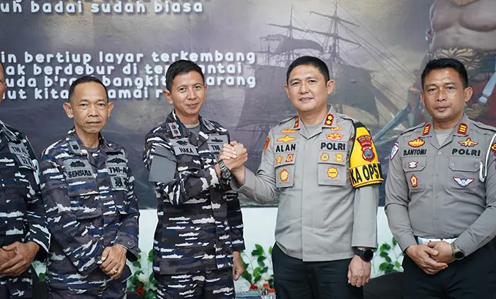 Perkuat Sinergitas TNI-Polri, Kapolres Tapteng Kunjungi Mako Lanal Sibolga