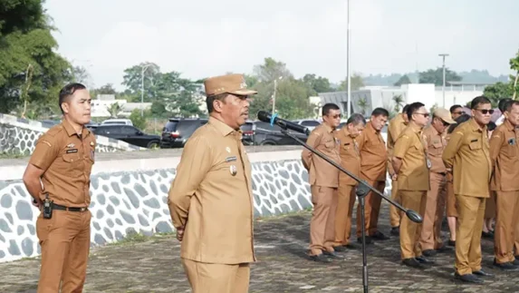 Wabup Toba Soroti ASN Tak Disiplin dan Responsif Dalam Tugas