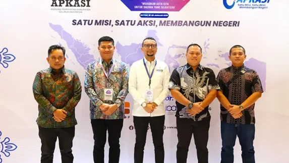 Wujudkan Asta Cita Daerah Sejahtera, Bupati Labusel Hadiri Rakernas XVII APKASI