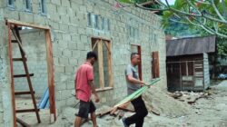 Gotong Royong yang Menguatkan: Brimob Hadir Bangun Rumah Warga